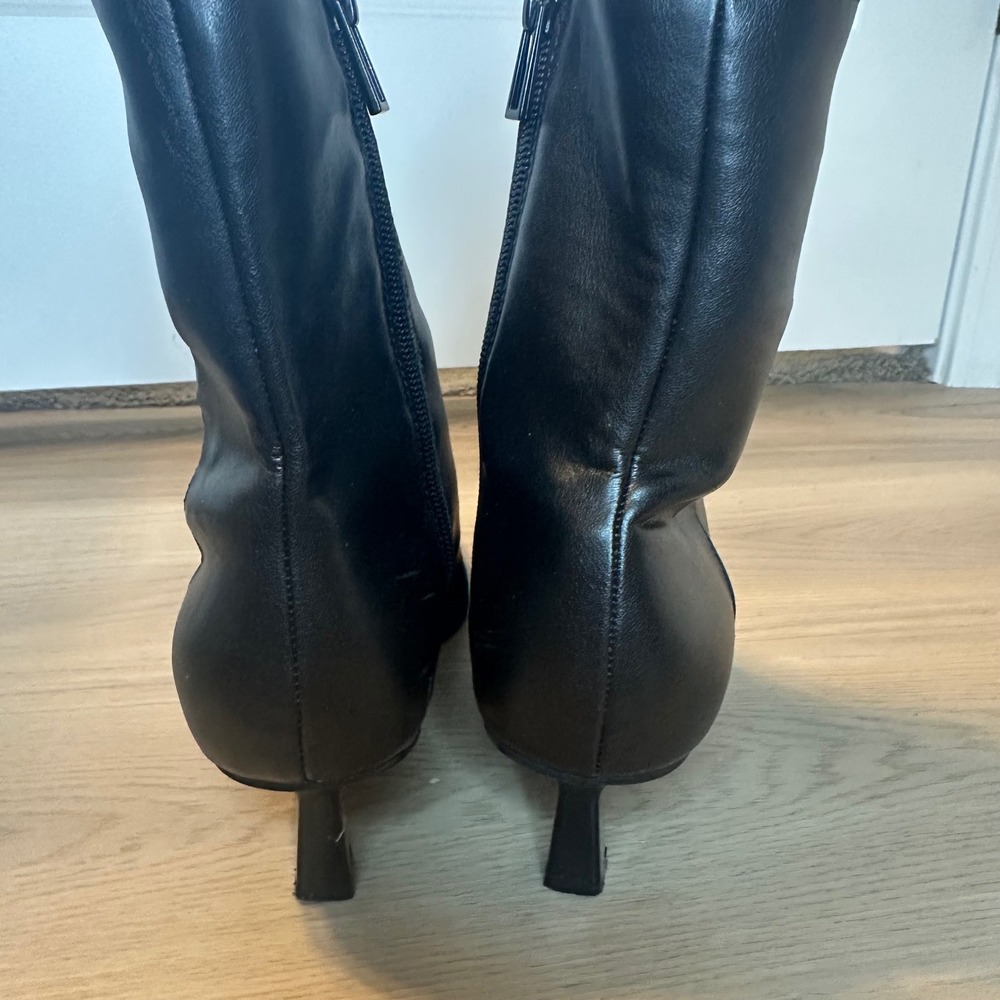 Zara Women Black Pointed Toe Kitten Heel Ankle Boots Side Zip EU 38 US 7.5 - Picture 4 of 11